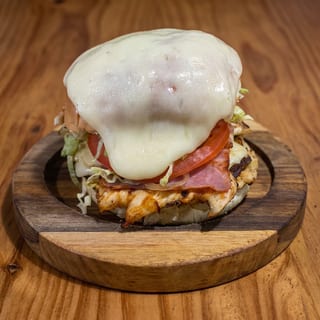 Special Moon Cheeseburger